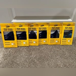 New in Box Keen M/L face mask lot